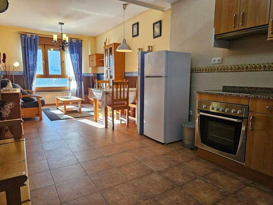 21A02 Coqueto Apartamento Con Garaje Фелечоса Экстерьер фото