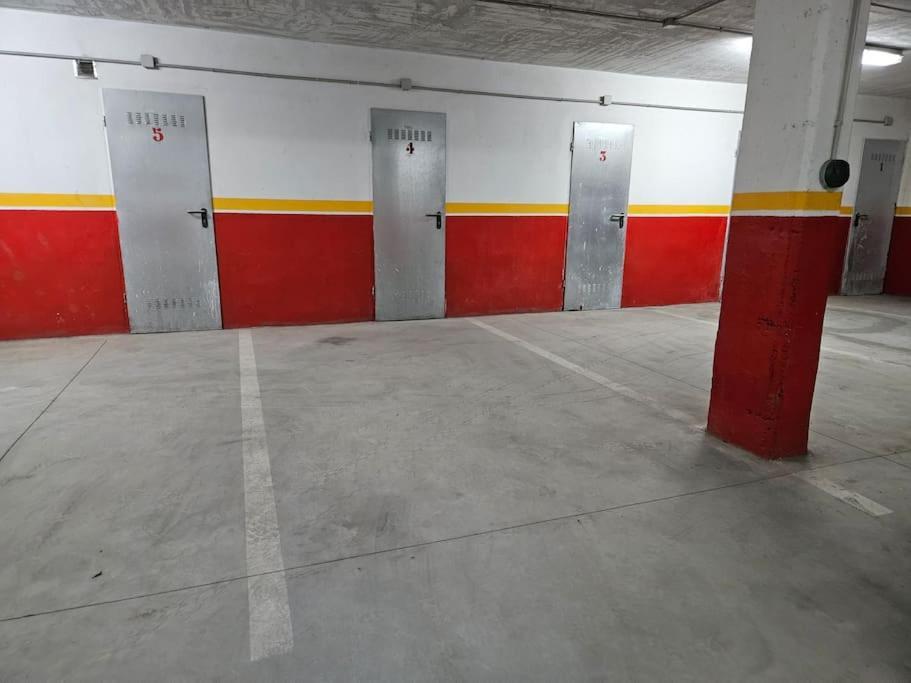 21A02 Coqueto Apartamento Con Garaje Фелечоса Экстерьер фото