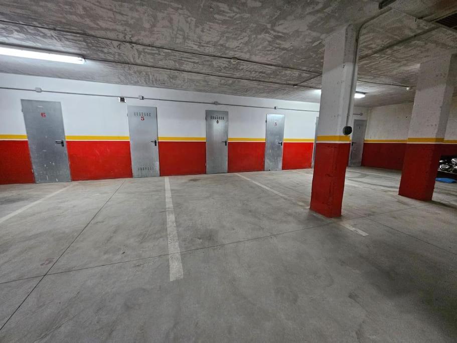 21A02 Coqueto Apartamento Con Garaje Фелечоса Экстерьер фото