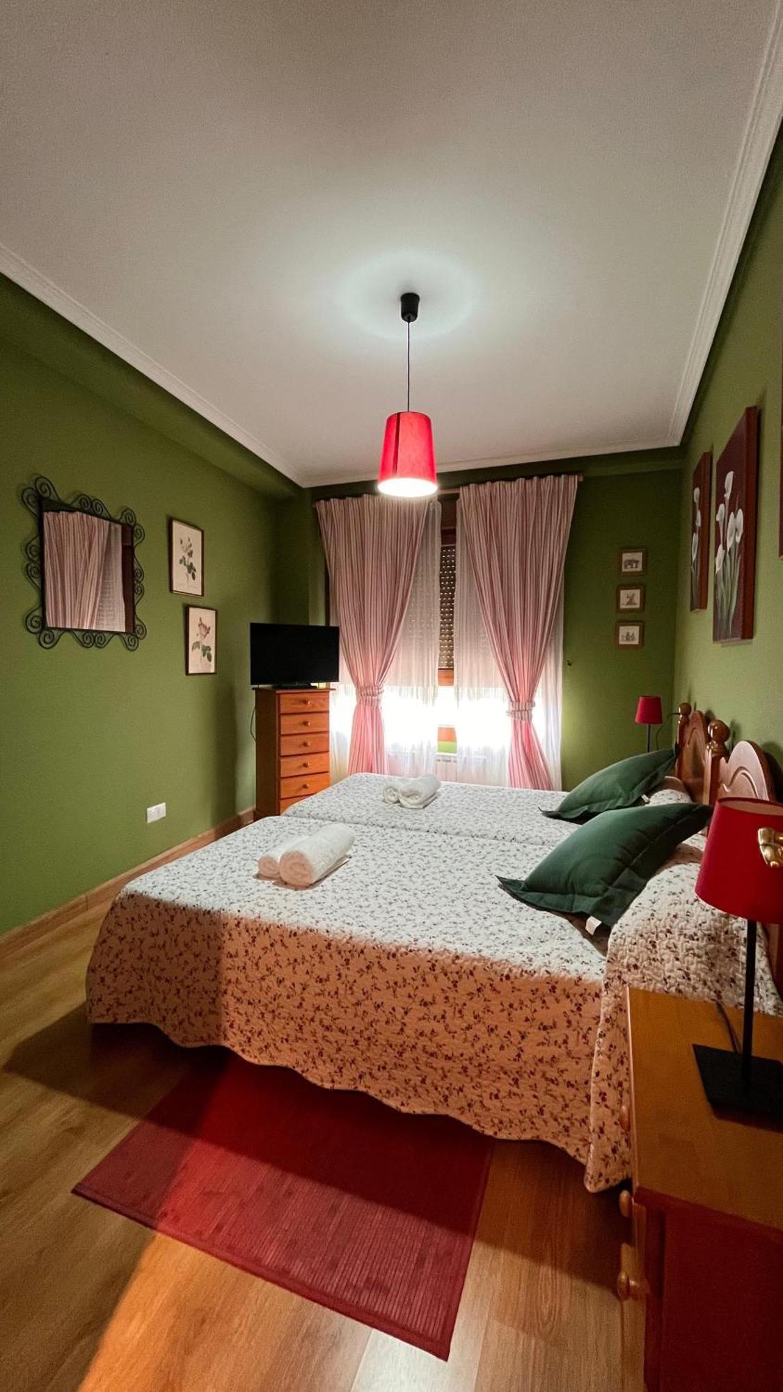 21A02 Coqueto Apartamento Con Garaje Фелечоса Экстерьер фото
